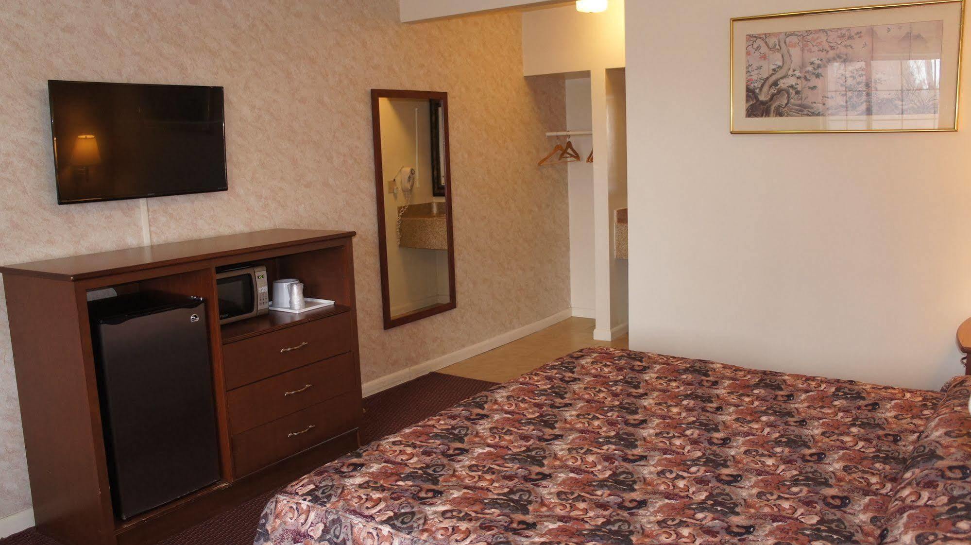 Red Carpet Inn Albany Bagian luar foto